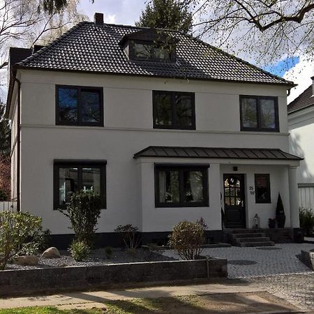 Ferienwohnung-Fuhlsbuettel-ハンブルク エクステリア 写真
