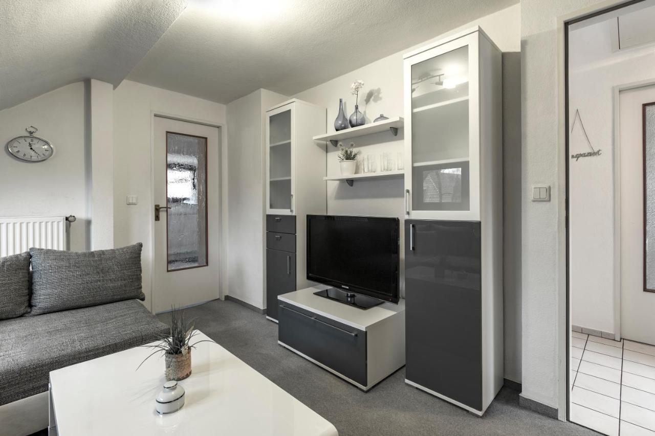 Ferienwohnung-Fuhlsbuettel-ハンブルク エクステリア 写真